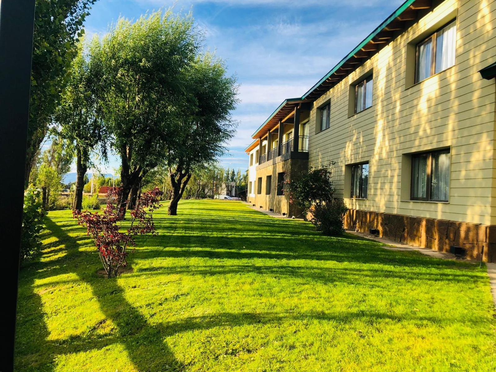 Konke Calafate Hotel El Calafate Buitenkant foto